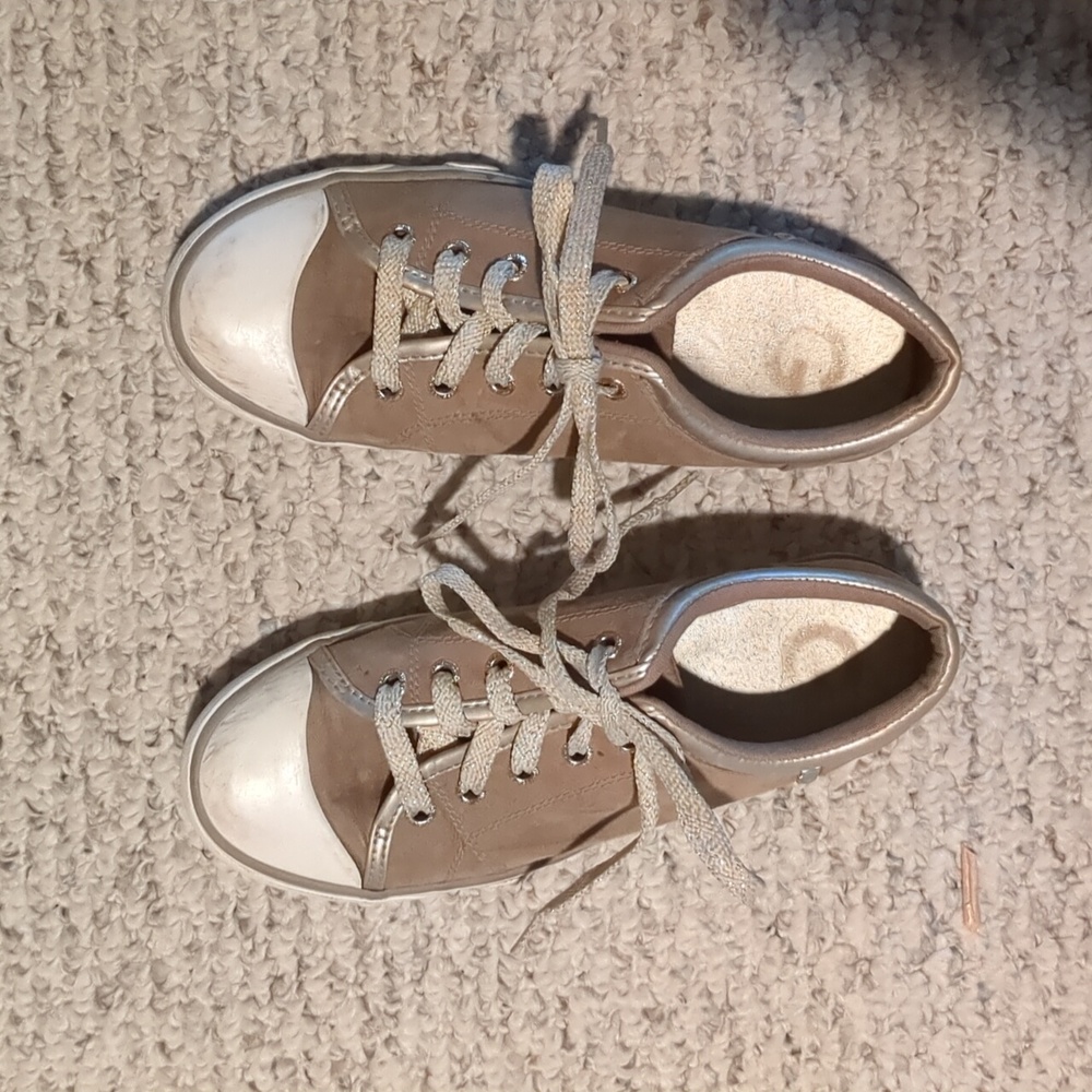 Gold & Beige Tennis Shoes